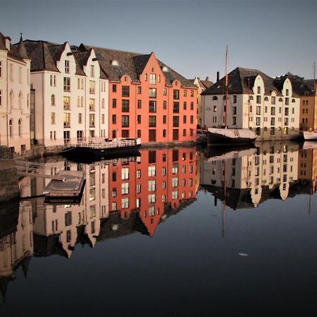 Ålesund A Cheaper Option To Hotel מראה חיצוני תמונה
